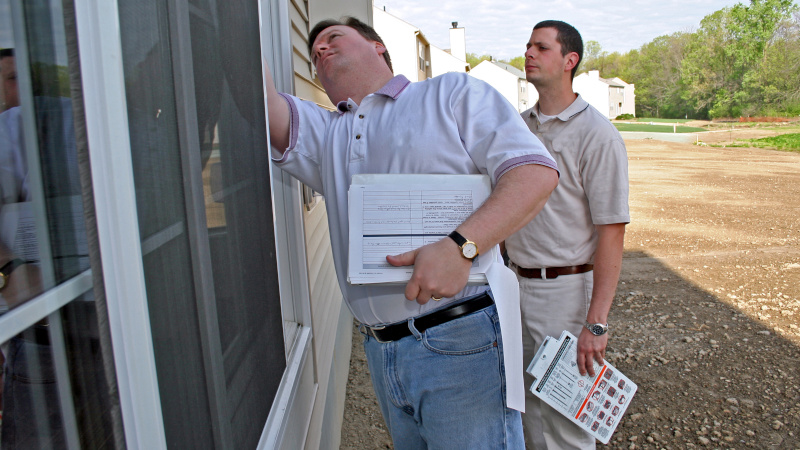 When to Contact a Licensed Home Inspector